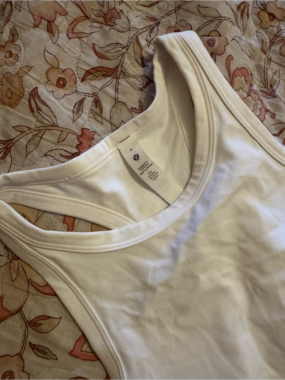 Lululemon Women's White Tank High Neck- Size 6